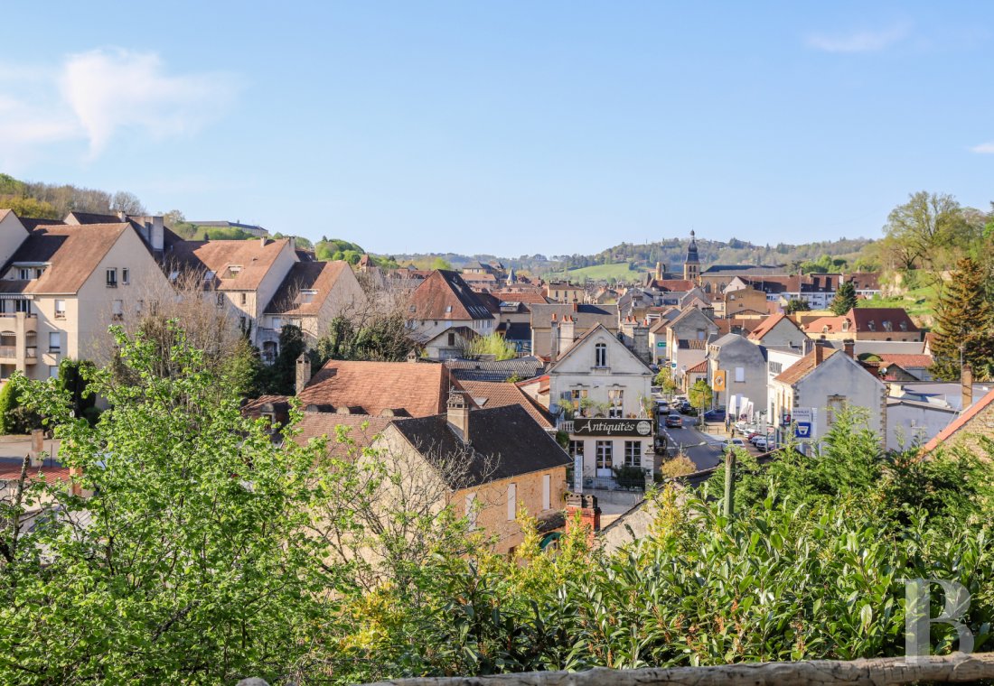 A 1920s house surrounded by a large park in the heart of Sarlat, in the Dordogne - photo  n°53
